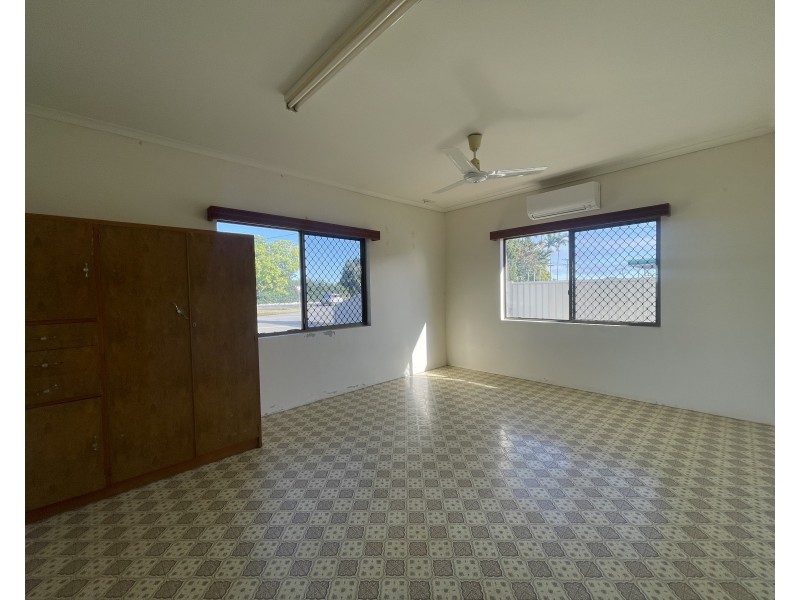 325 Byrnes Street, Mareeba QLD 4880