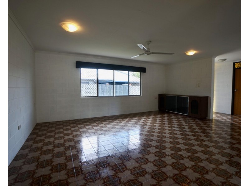 37 Royes Street, Mareeba QLD 4880
