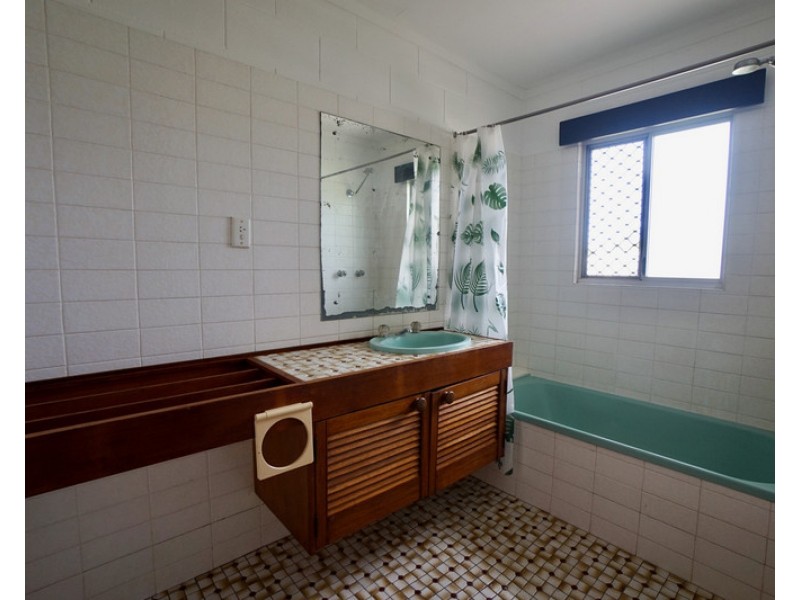 37 Royes Street, Mareeba QLD 4880
