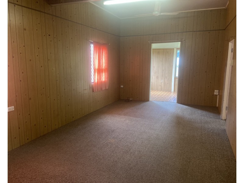 100 Walsh street, Mareeba QLD 4880