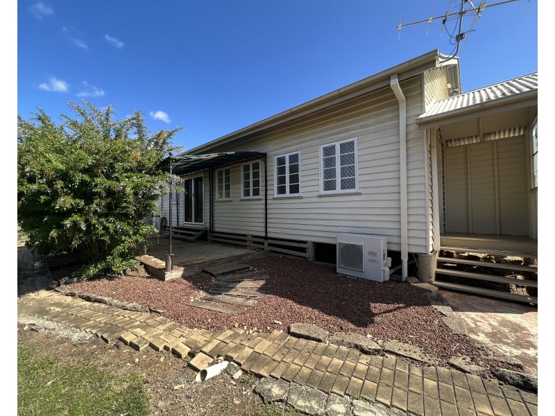 16 Lerra Street, Mareeba QLD 4880