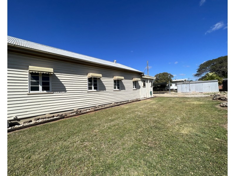 16 Lerra Street, Mareeba QLD 4880