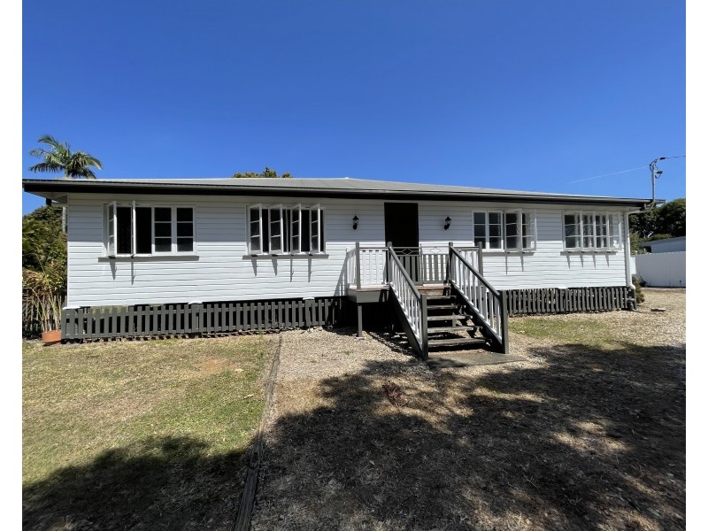 114 Constance Street, Mareeba QLD 4880