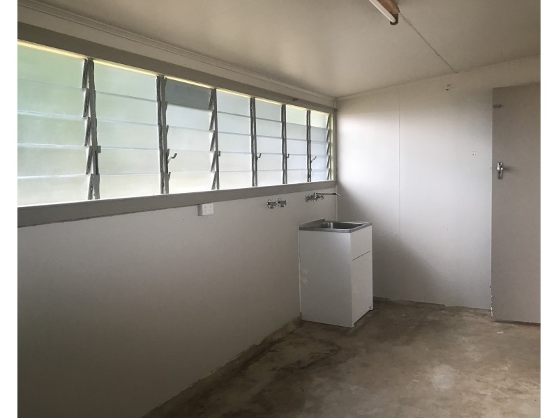 1 BRADY ROAD, Mareeba QLD 4880