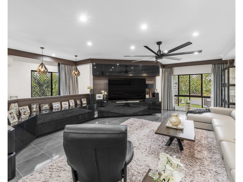 2 Curlew Close, Mareeba QLD 4880