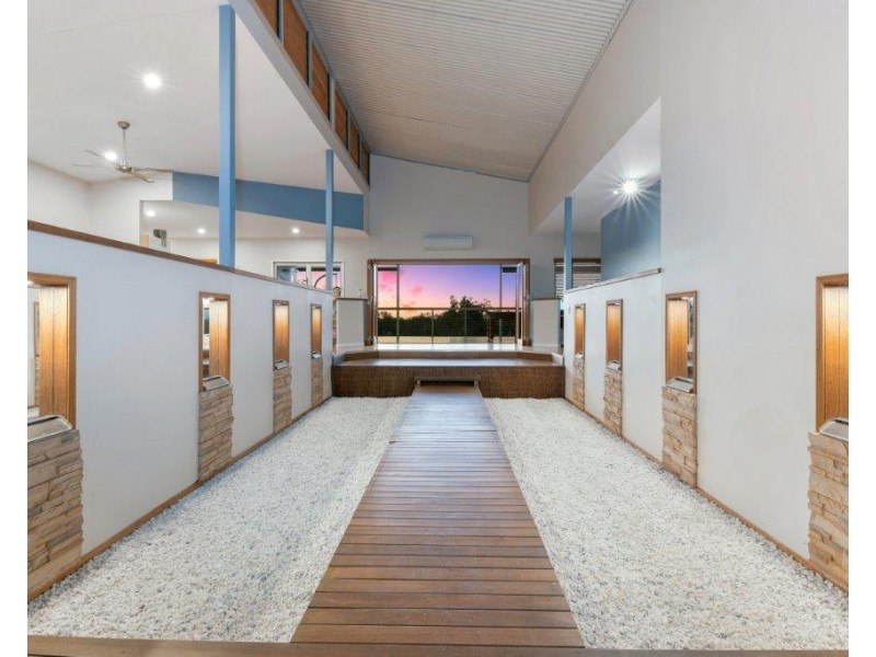 129 Coronet Drive, Mareeba QLD 4880