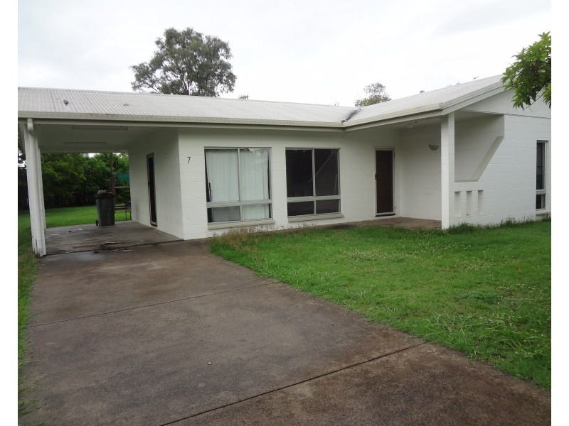 7 Carroll Street, Mareeba QLD 4880