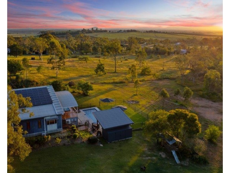 129 Coronet Drive, Mareeba QLD 4880
