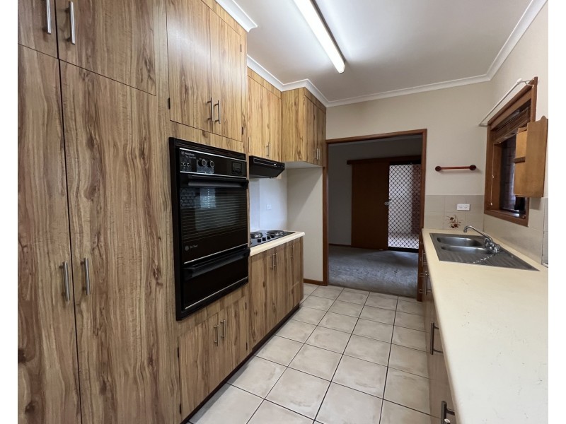 16 Dangaard Street, Mareeba QLD 4880