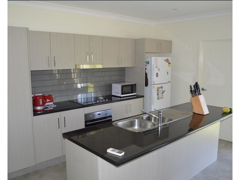 6 Curlew Close, Mareeba QLD 4880