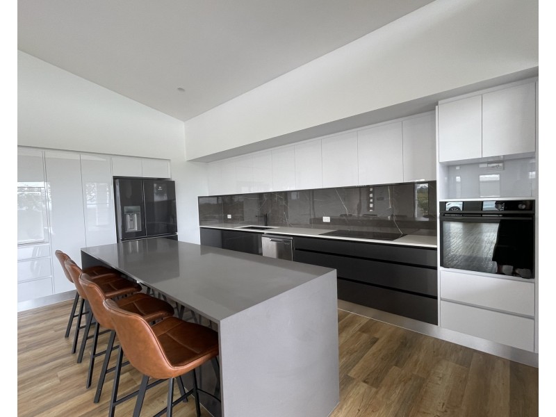 141 Coronet Drive, Mareeba QLD 4880