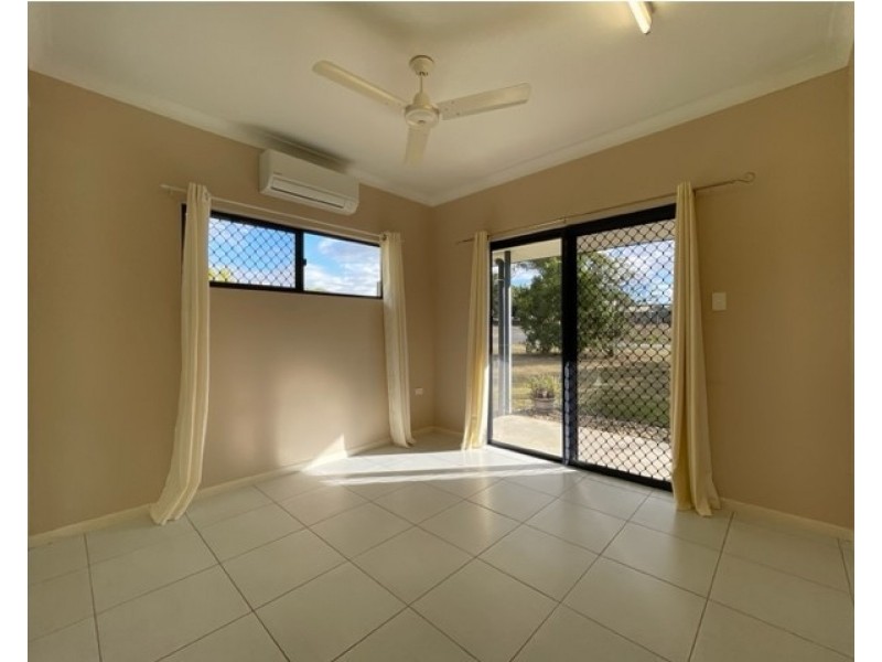 2 Tobiano Street, Mareeba QLD 4880