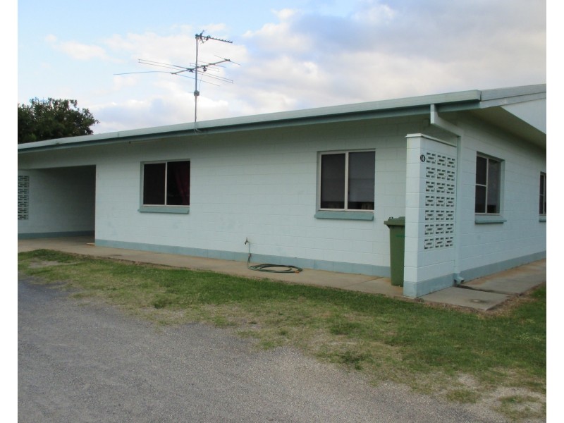 1/16 Peters Street, Mareeba QLD 4880