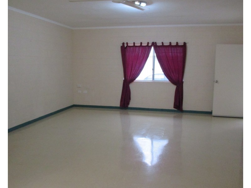 1/16 Peters Street, Mareeba QLD 4880