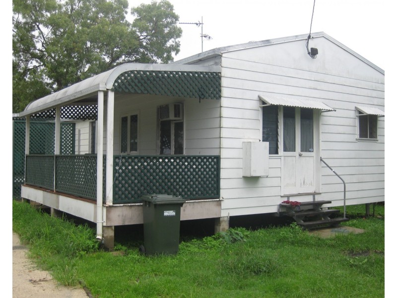 Royes Street, Mareeba QLD 4880