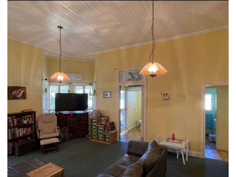 122 Constance Street, Mareeba QLD 4880