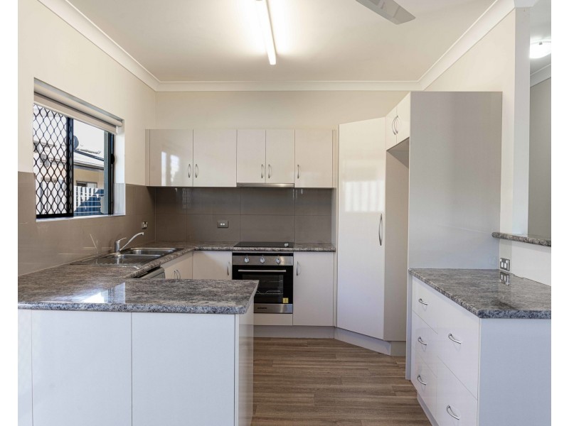 4/33 Strattman Street, Mareeba QLD 4880