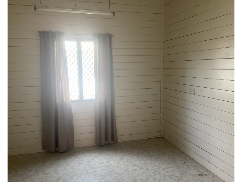 100 Walsh Street, Mareeba QLD 4880