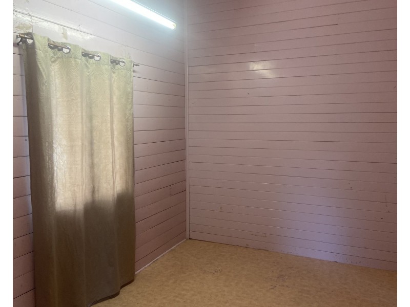 100 Walsh Street, Mareeba QLD 4880