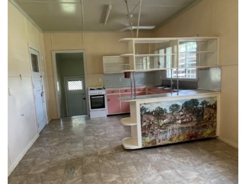Mammino Street, Mareeba QLD 4880