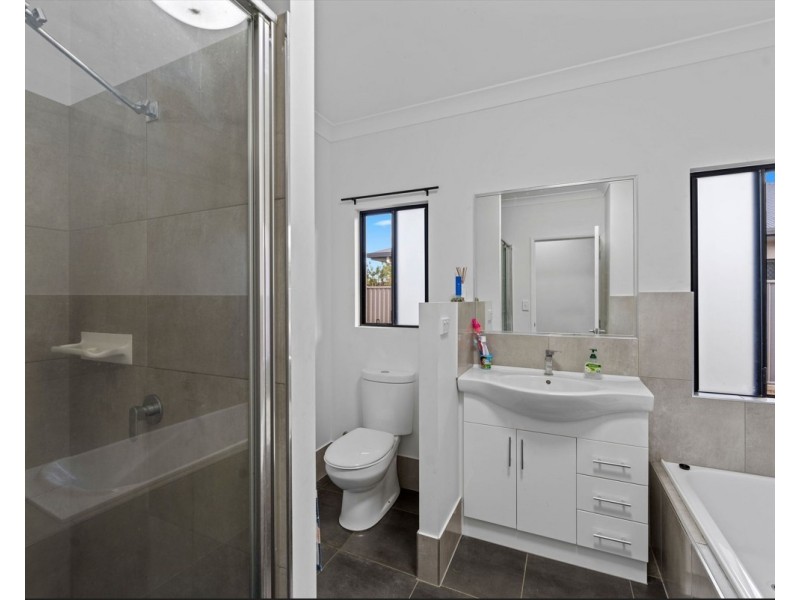 Karobean Drive, Mareeba QLD 4880