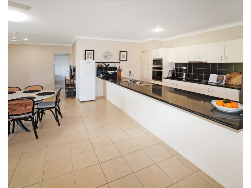 1 Maria Close, Mareeba QLD 4880