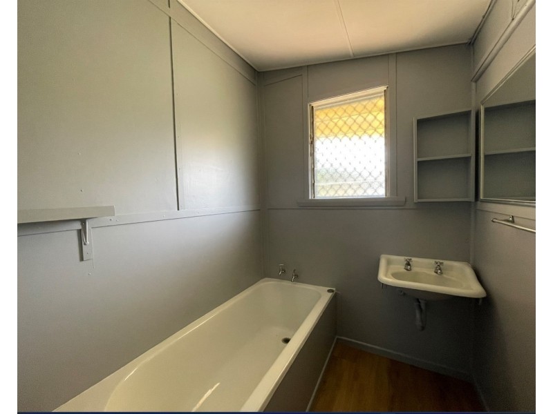 19 Mason Street, Mareeba QLD 4880