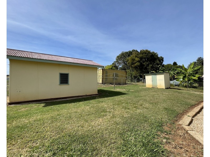 19 Mason Street, Mareeba QLD 4880
