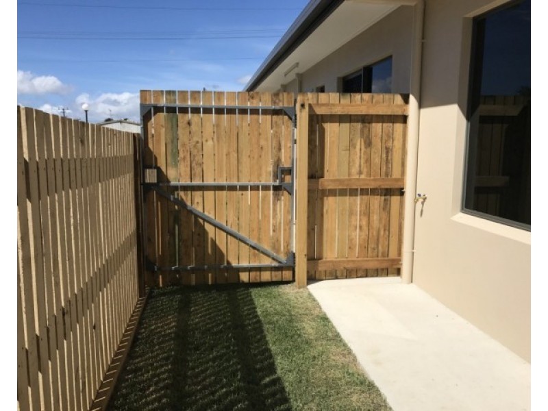 2/34 Strattman Street, Mareeba QLD 4880