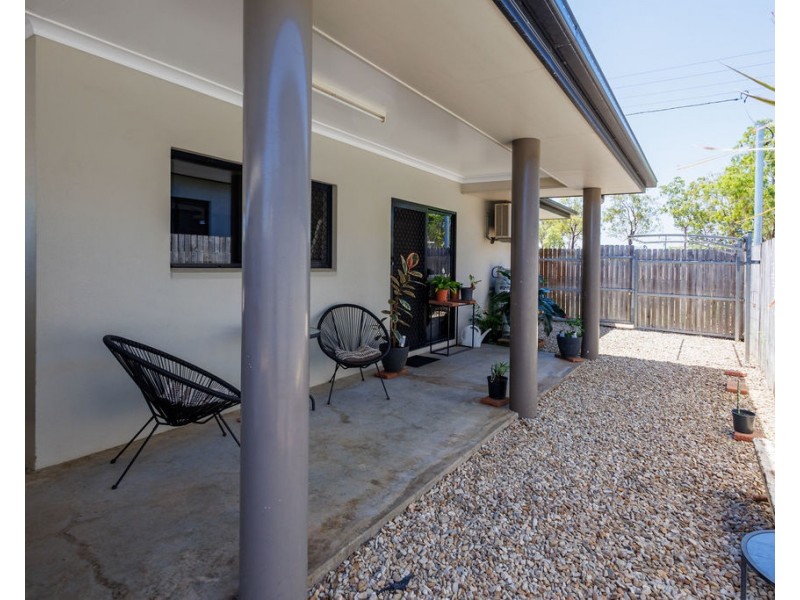 1 & 2/9 Haren Street, Mareeba QLD 4880