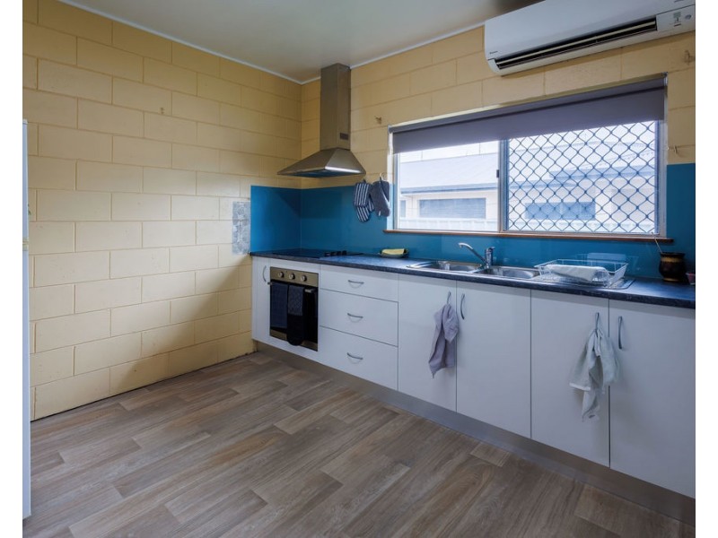 114  Walsh Street, Mareeba QLD 4880