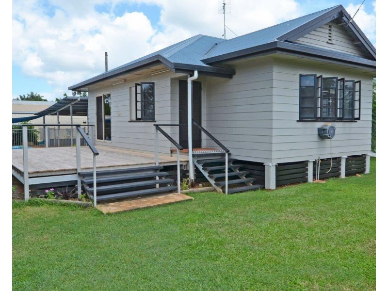 2 Dowie Street, Mareeba QLD 4880