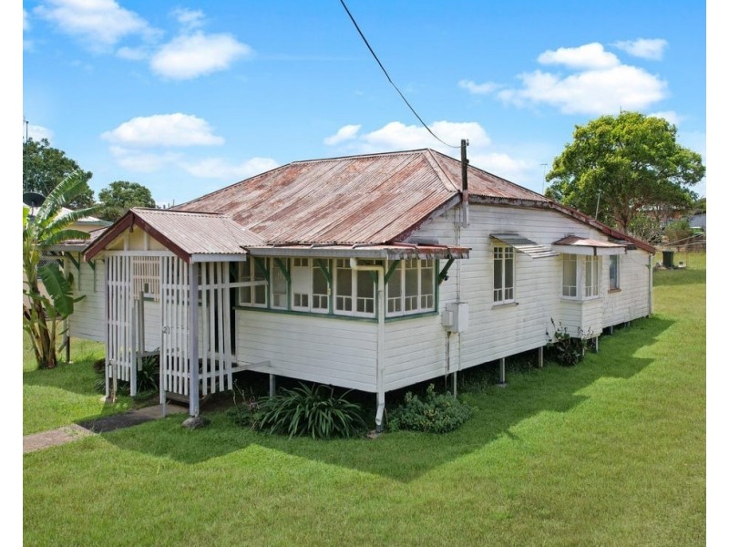 21 Mason Street, Mareeba QLD 4880