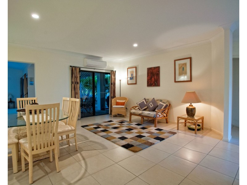 8 Maria Close, Mareeba QLD 4880