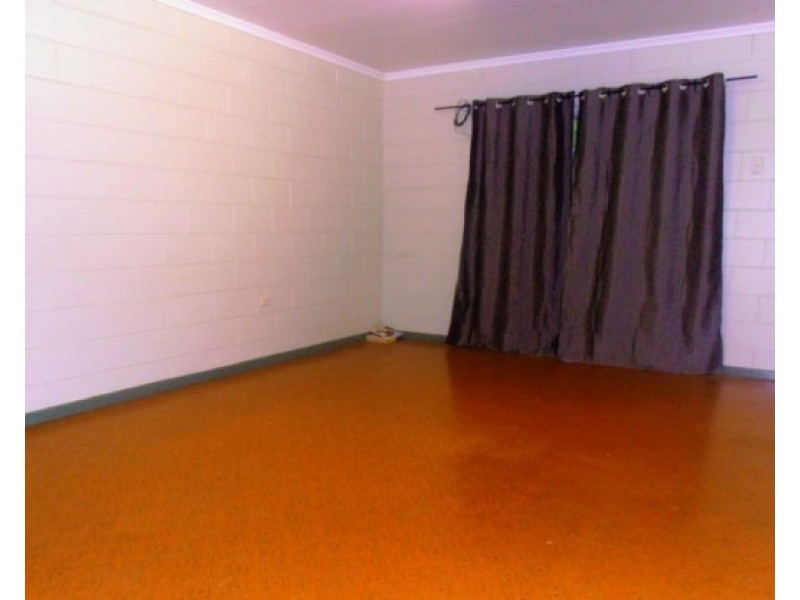 1/73 Vaughan Street, Mareeba QLD 4880