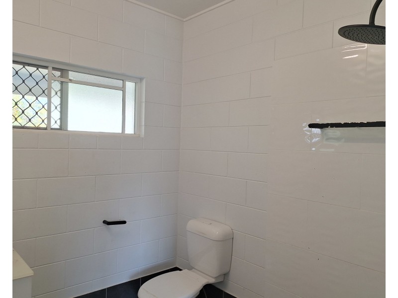 Ferretti Close, Mareeba QLD 4880