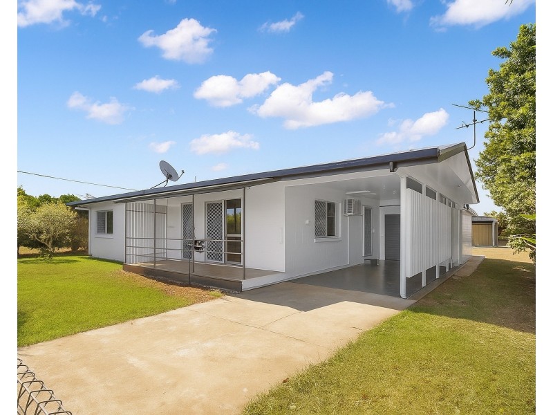 19 Foulis Street, Mareeba QLD 4880