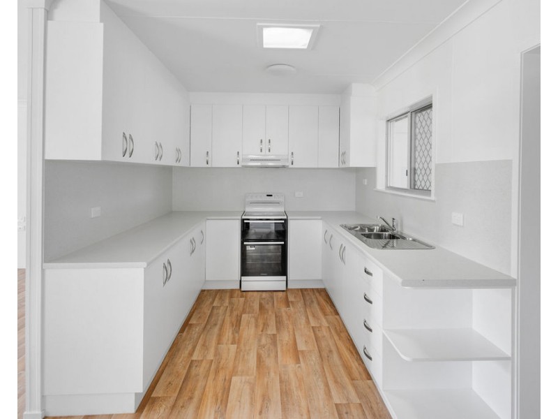 19 Foulis Street, Mareeba QLD 4880