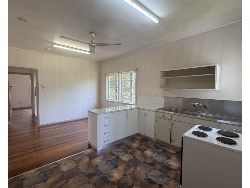 42 Abbott Street, Mareeba QLD 4880