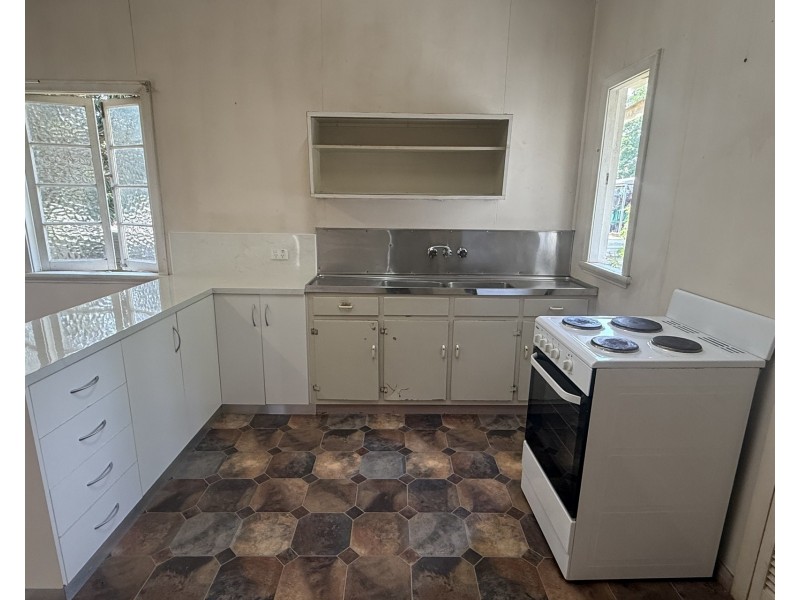42 Abbott Street, Mareeba QLD 4880