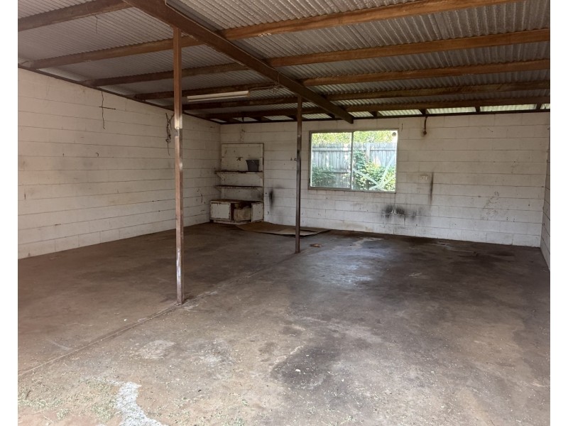 42 Abbott Street, Mareeba QLD 4880