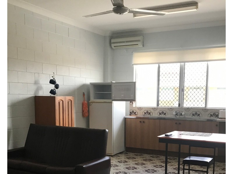 4/2 Middlemiss Street, Mareeba QLD 4880