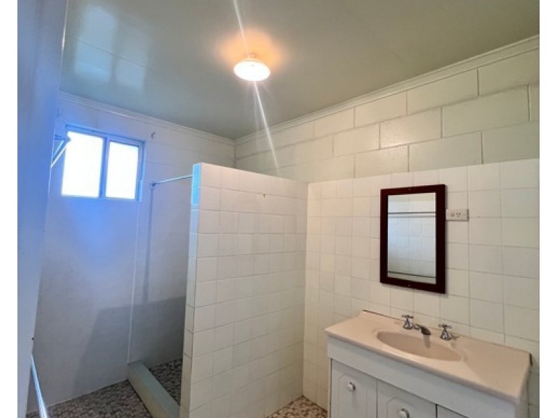 2/73 Vaughan, Mareeba QLD 4880