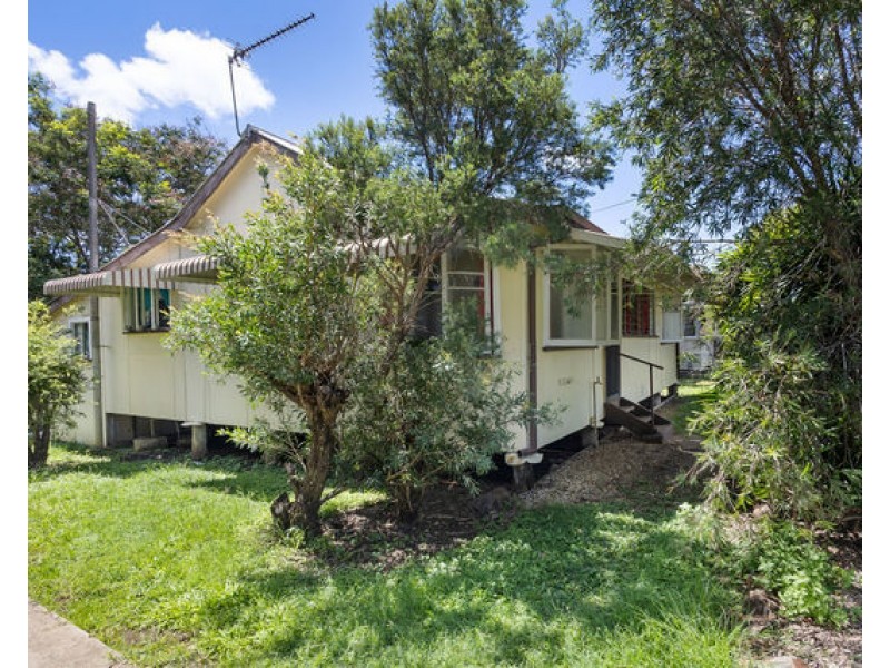 Constance, Mareeba QLD 4880