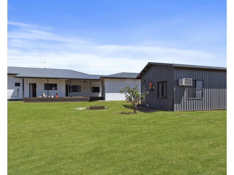 24 Emerald End Road, Mareeba QLD 4880