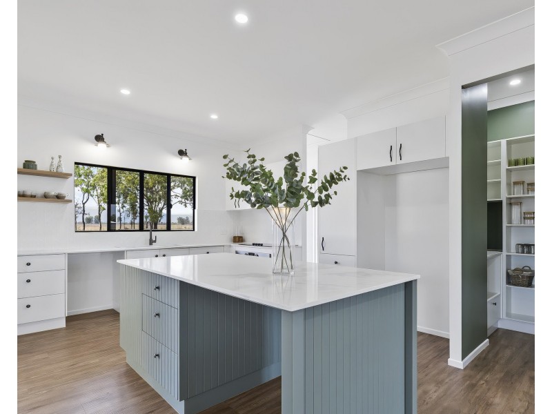 24 Emerald End Road, Mareeba QLD 4880