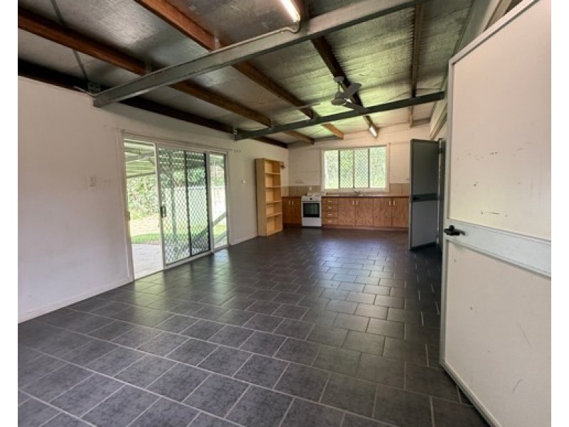 4/755 Herberton Road, Atherton QLD 4883