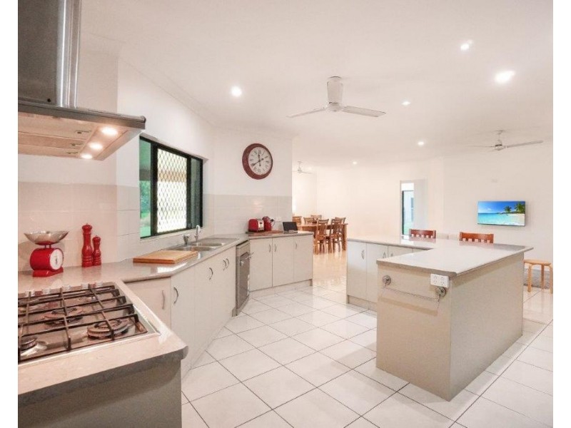 9 Oaky Valley Avenue, Mutchilba QLD 4872