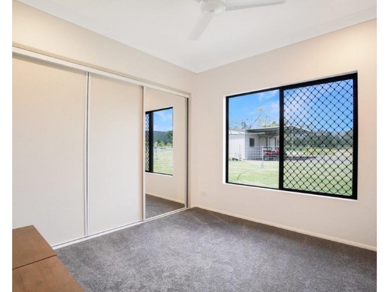 9 Oaky Valley Avenue, Mutchilba QLD 4872