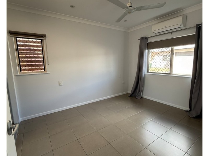 2/113-115 Walsh Street, Mareeba QLD 4880